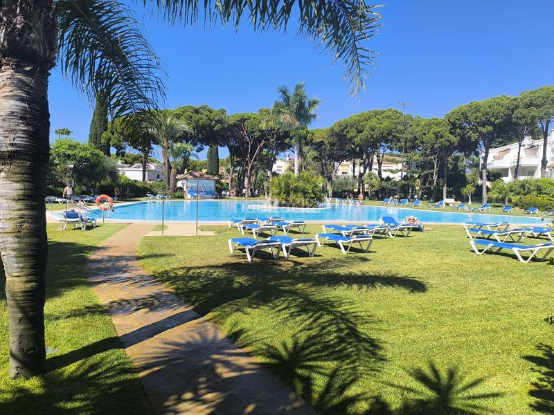 Foto 9ce61b16-da26-4644-981f-7a0e883784ee. Rent apartment in calle del dragma 8 in Atalaya - Isdabe Estepona