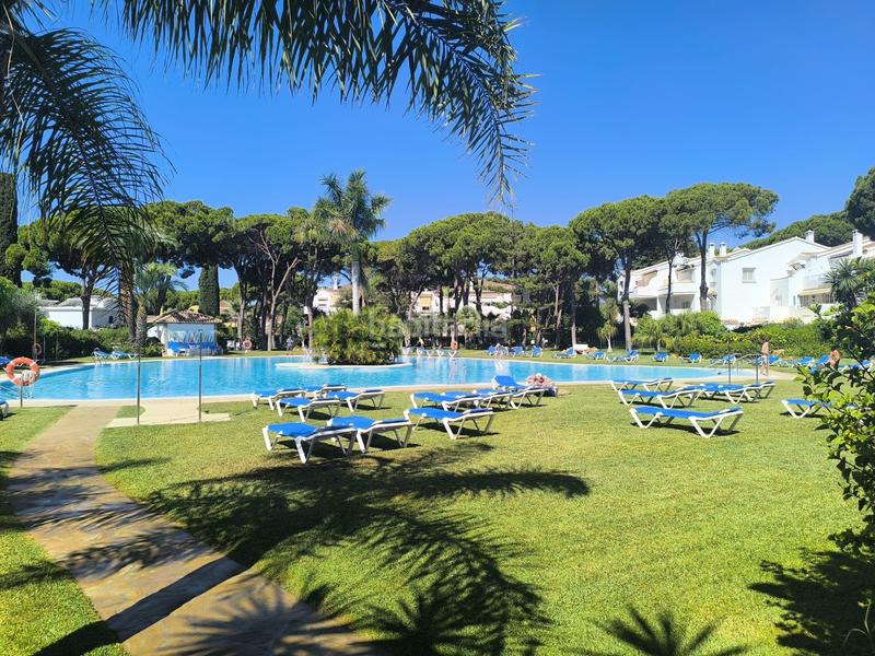 Foto c7509687-39fe-4953-9939-768ed6fd7cea. Rent apartment in calle del dragma 8 in Atalaya - Isdabe Estepona