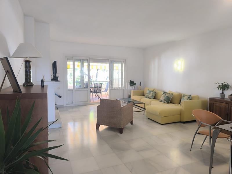 Foto ee08cc3f-c5dc-4996-87f5-235d0fd454b8. Rent apartment in calle del dragma 8 in Atalaya - Isdabe Estepona