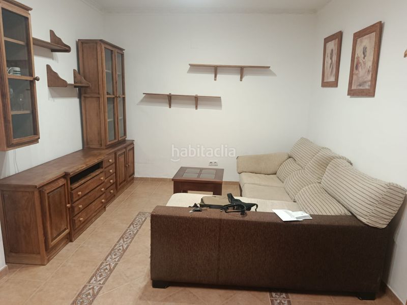 Foto 49986fc9-5381-42e0-abc7-f0a7d46ff6b6. Casa adossada a Victoria (La)