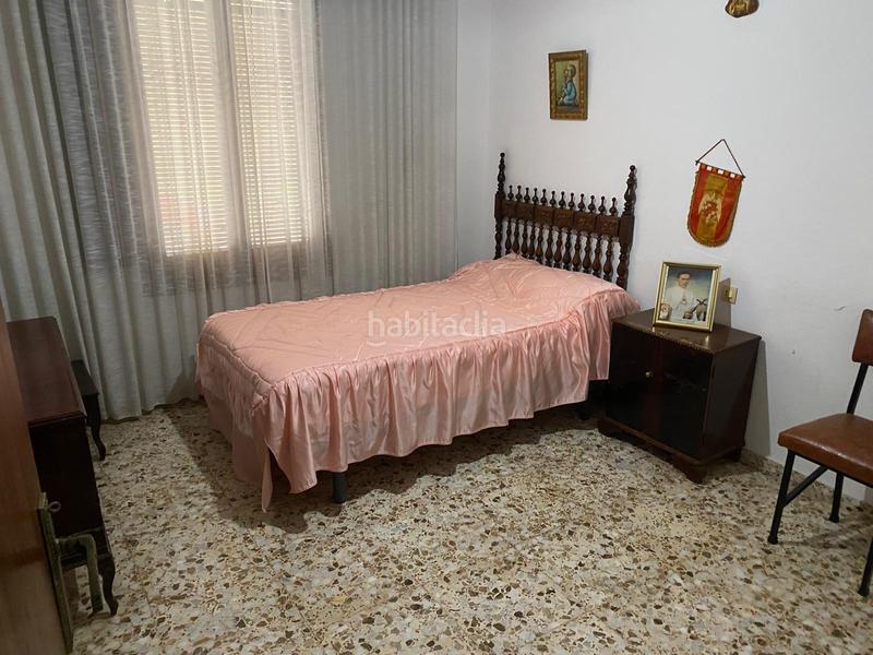 Foto f1224cbe-86e3-4baf-accd-b0fffe701919. Casa in Fuente Palmera