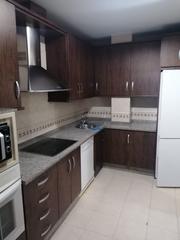 Pis  Carretera fuente palmera. Vende piso "fuente palmera"