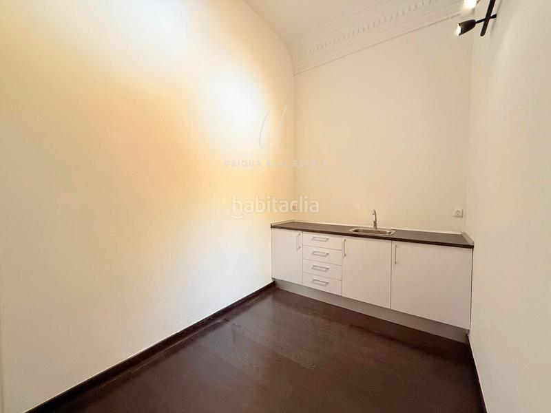 Foto 194da41c-5c3a-480f-9b5c-86ed1bd2c621. Location bureau avec chauffage dans Putget - Farró Barcelona