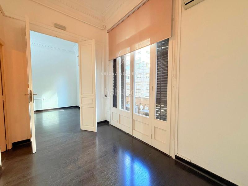 Foto ac297b7e-ded3-4ceb-82f5-f0009f6f6ff5. Rent office space with heating in Putget - Farró Barcelona