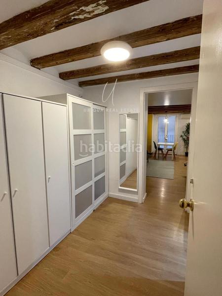 Foto 2beb3793-fef5-485e-abee-6636875843b5. Miete etagenwohnung in Gòtic Barcelona