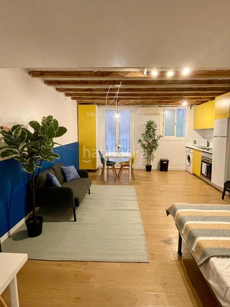 Foto 6398c55b-fa5c-4709-b34c-57345db9cc28. Rent flat in Gòtic Barcelona