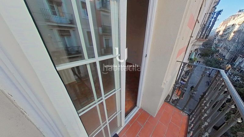 Foto 5d25b246-9d7a-4f22-9f7d-0927bef8fd16. Pis a Sant Antoni Barcelona