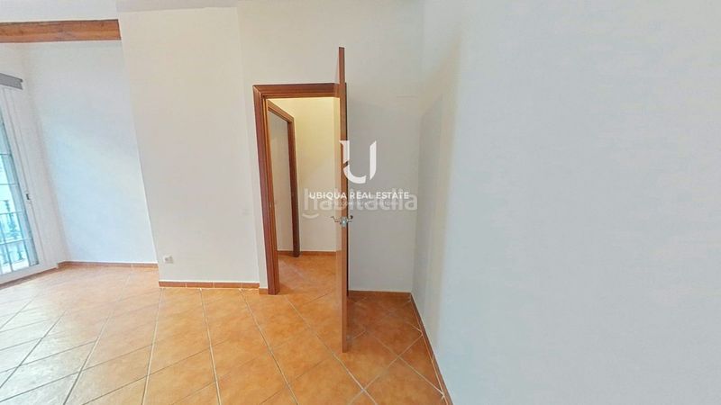 Foto a51d30fa-9ce2-469c-8f74-7fc22eb86cef. Pis a Sant Antoni Barcelona