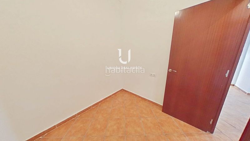 Foto aa9eaeba-b951-4247-9736-96fa9f0f8053. Pis a Sant Antoni Barcelona
