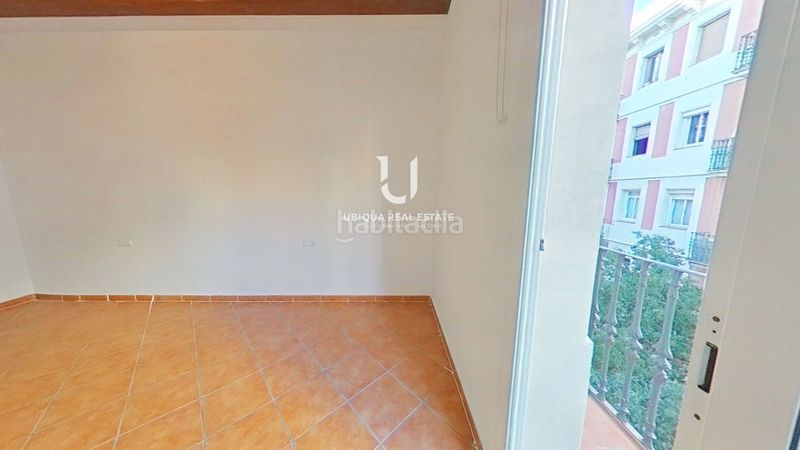 Foto e83e0710-3d33-44e1-ad63-4a748a3f199b. Pis a Sant Antoni Barcelona