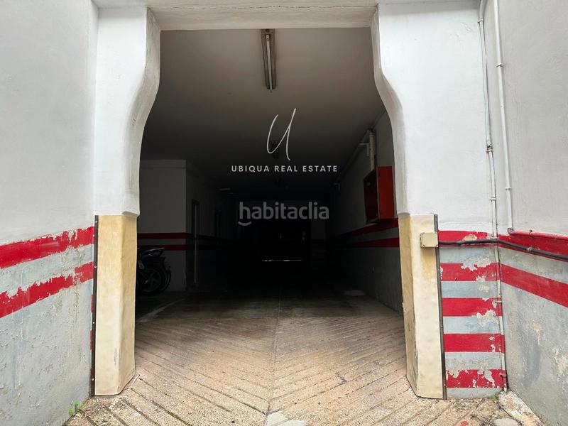 Foto eebdba79-f69a-4084-ba8c-41b76be33ef2. Autoparkplatz in Fort Pienc Barcelona