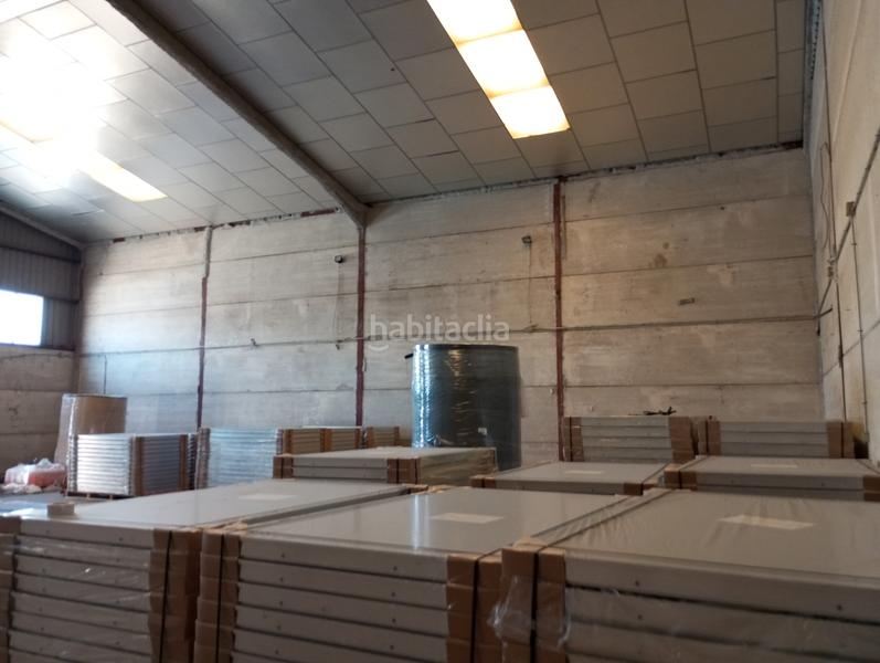 Foto 2f4031e5-a85f-4447-ad9b-272002361958. Location bâtiment à usage industriel dans Camas