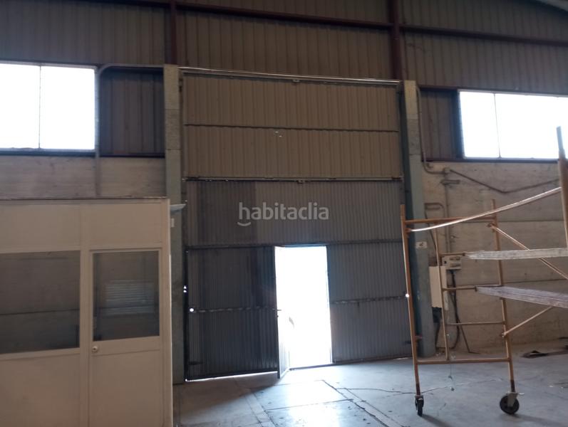 Foto 4772c40f-a376-4d25-ad51-aeebb41aeedb. Location bâtiment à usage industriel dans Camas