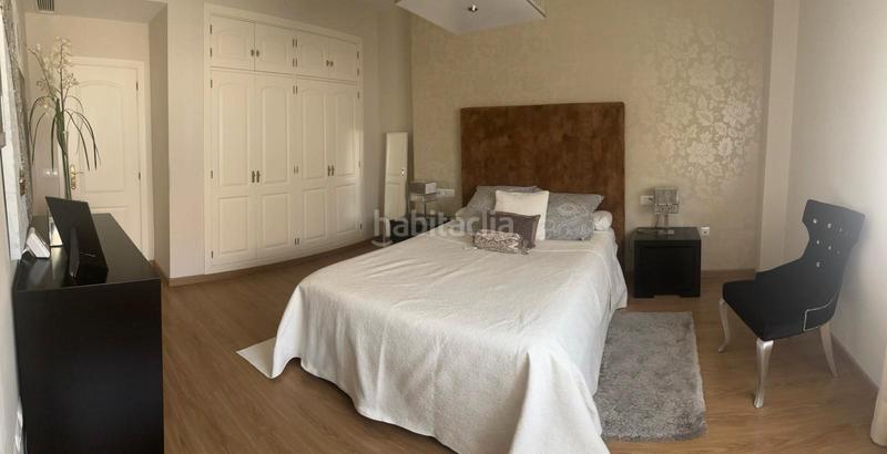 Foto 63c45e1b-9324-4352-8a29-62a5ea8b93d8. Casa bifamiliare con camino riscaldamento parcheggio piscina in Espartinas