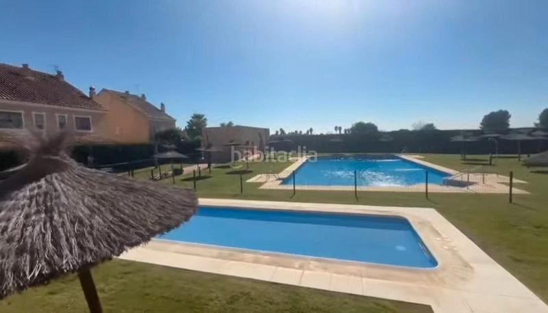 Foto 6ece3a0f-bfc5-4875-89fa-9128aaaa92b7. Casa bifamiliare con camino riscaldamento parcheggio piscina in Espartinas