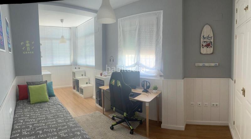 Foto a17fd4d1-043c-43bb-8d44-22b55f08d1c0. Casa bifamiliare con camino riscaldamento parcheggio piscina in Espartinas