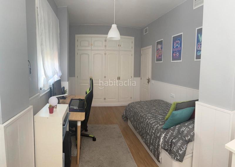 Foto bb69e33d-2f74-470c-ac53-8cc10ebd236f. Casa bifamiliare con camino riscaldamento parcheggio piscina in Espartinas