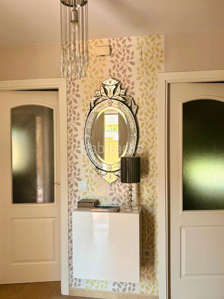 Foto bf653bbd-b361-447a-8cf1-234c1170c990. Casa bifamiliare con camino riscaldamento parcheggio piscina in Espartinas