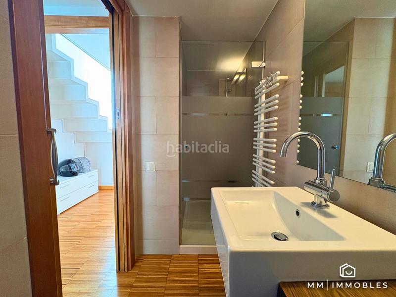 Foto 4a8dd242-67b2-40d8-9fd3-ad2bafa3ed17. Attique avec chauffage parking dans Franqueses del Vallès (Les)