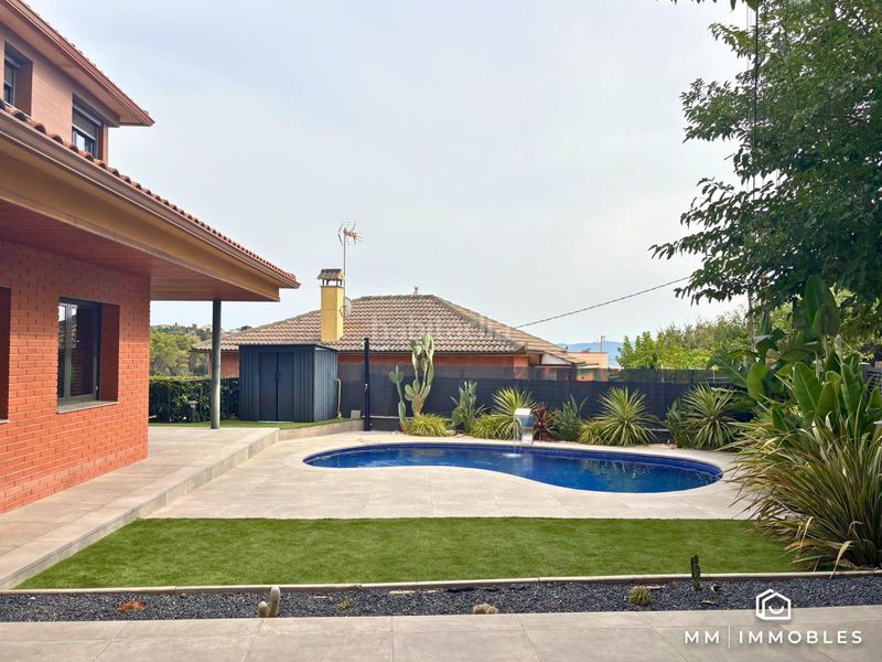 Foto cc16e839-5c3b-402b-ba4c-8679ec51d3cd. Casa amb calefacció aparcament piscina a Lliçà d´Amunt