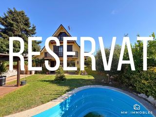 Chalet  Montseny. Casa de 4 vents amb piscina privada, jardí i pàrquing a milpins