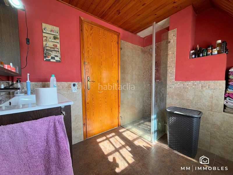 Foto dbed4a2a-3ee8-42f8-a02e-d2077495c446. Xalet amb calefacció aparcament piscina a Franqueses del Vallès (Les)