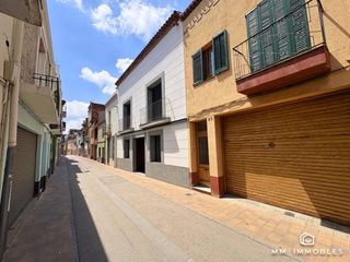 Planta baja en Centre. Planta baixa amb terrassa i dues habitacions  actualment llogada