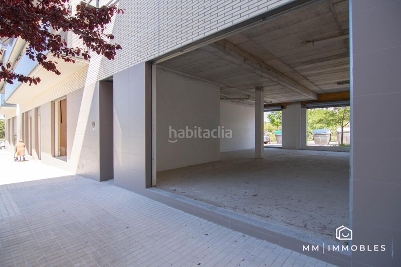 Foto e281c2d0-4161-4501-83a7-b7e3f1ce9093. Local comercial a Lledoner Granollers