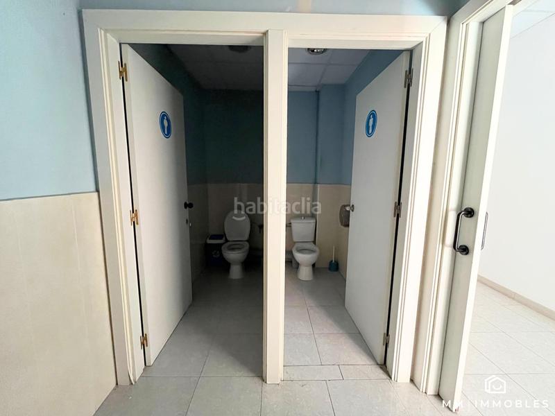 Foto 24d05b87-085d-45cf-a6a3-3a3ef3a2b322. Alquiler local comercial en esteve terrades 28 lloguer local comercial zona Tres Torressant miquel. en Granollers