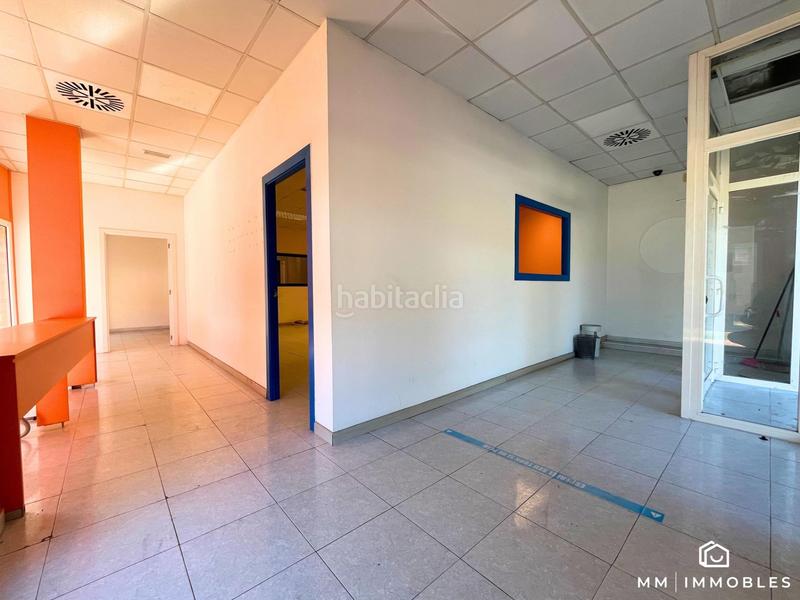 Foto 2df5b76f-a6ab-41f8-a0c6-b8d2c65aa156. Alquiler local comercial en esteve terrades 28 lloguer local comercial zona Tres Torressant miquel. en Granollers