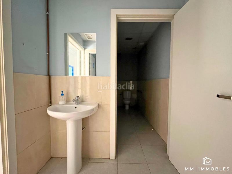 Foto 5cec17d5-3f91-42e0-a89f-ebc6477d32d2. Alquiler local comercial en esteve terrades 28 lloguer local comercial zona Tres Torressant miquel. en Granollers