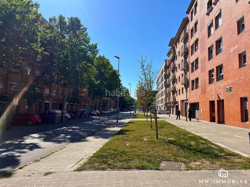 Foto a855a1f6-4fec-4af2-9363-0692d38ab9c1. Alquiler local comercial en esteve terrades 28 lloguer local comercial zona Tres Torressant miquel. en Granollers