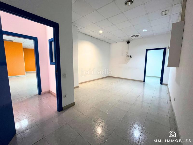 Foto 16cdf829-c26d-4a3a-9ca4-da688f3f54b8. Lloguer local comercial a esteve terrades 28 a Tres Torres Granollers