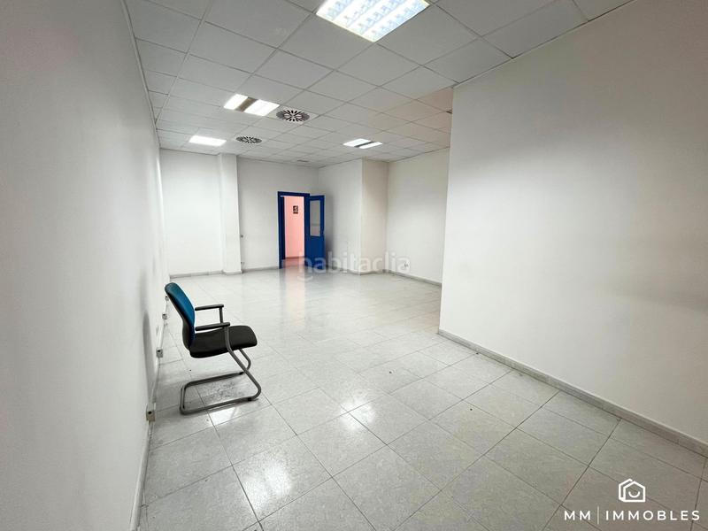 Foto 6cc6b3ab-f39e-477e-b924-9bd7e412ced8. Lloguer local comercial a esteve terrades 28 a Tres Torres Granollers