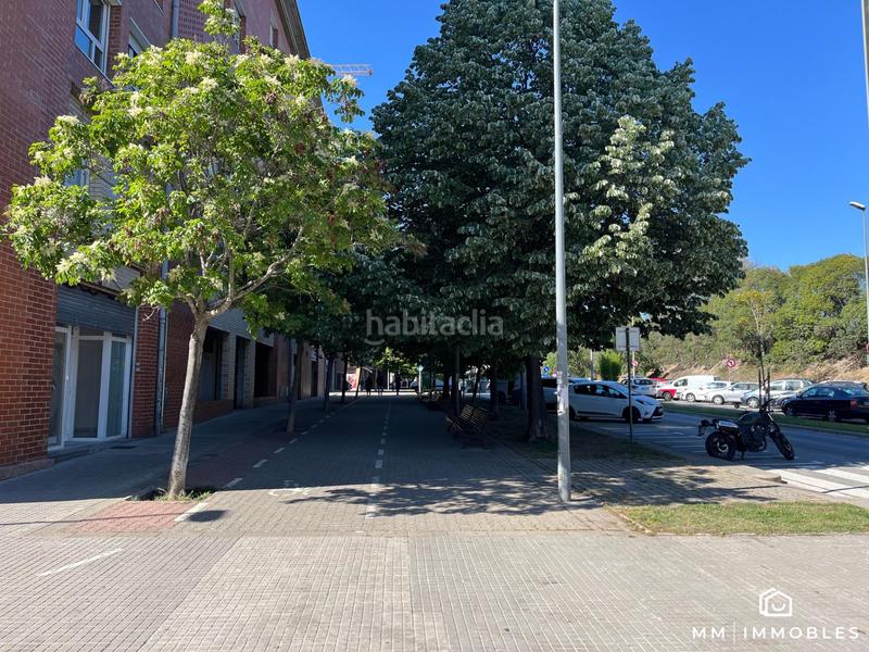 Foto b01761b6-eae2-4332-a046-d0d6666d29f9. Lloguer local comercial a esteve terrades 28 a Tres Torres Granollers