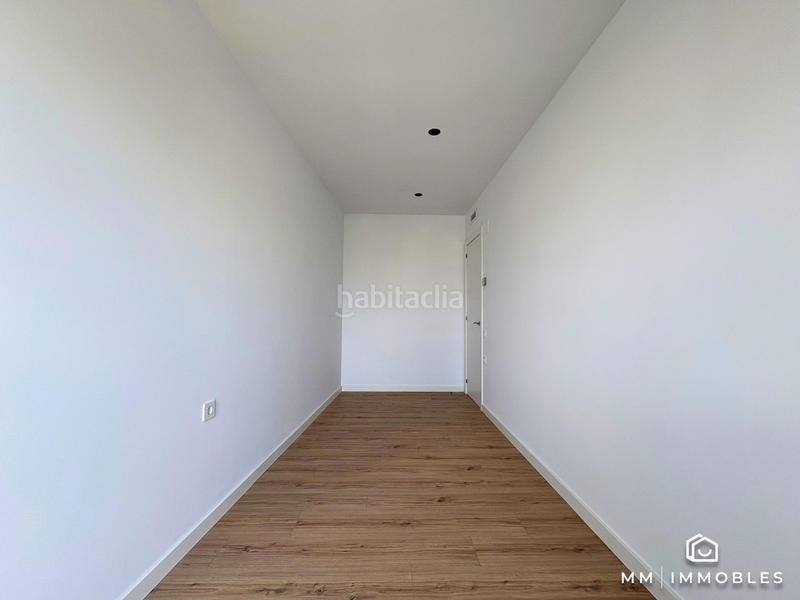 Foto 22e912bc-5a7b-4378-9221-d52ffec50b94. Pis a calle francesc ribas 56 a Font Verda Granollers