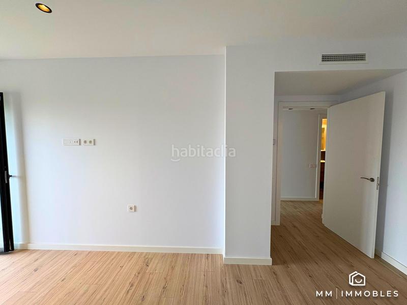 Foto 2d649fa9-caac-465d-b8ac-a95af207d4de. Pis a calle francesc ribas 56 a Font Verda Granollers