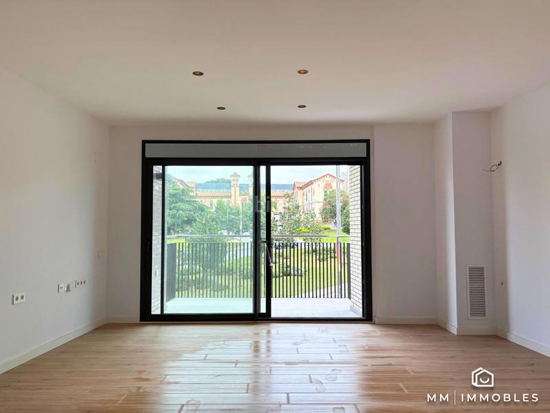 Foto b7e80fa6-e3fa-4d21-aa4c-12df4f4a0696. Pis a calle francesc ribas 56 a Font Verda Granollers