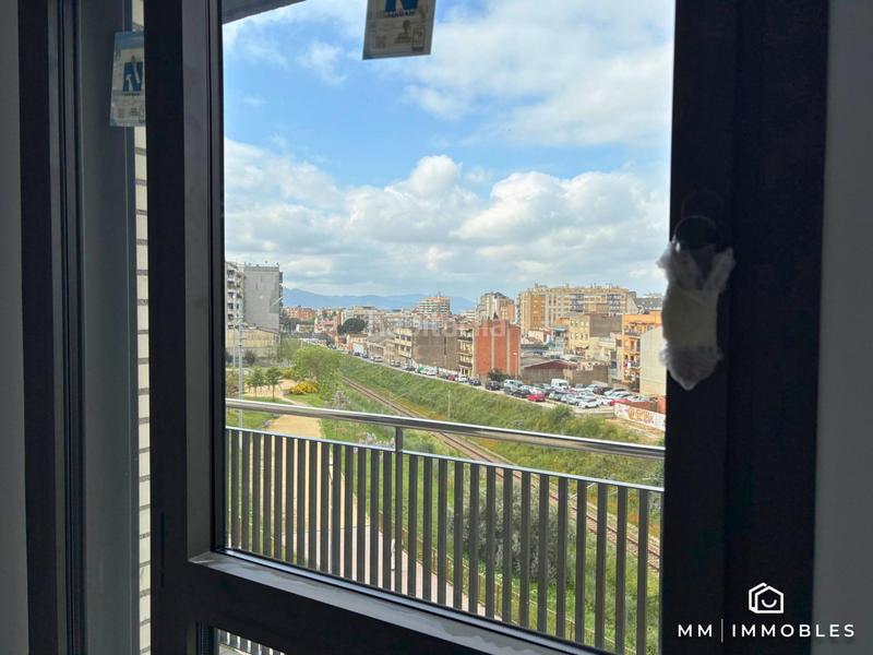 Foto dc599436-6092-4a4d-b33f-92f780660936. Pis a calle francesc ribas 56 a Font Verda Granollers