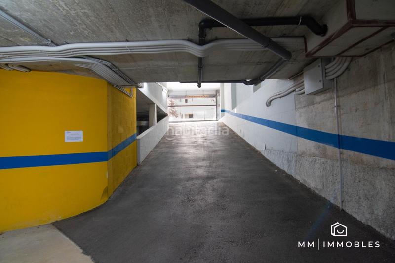 Foto c1b1f3c8-b04e-41c0-9ccc-d914aba933b2. Alquiler parking coche en calle ripollès 63 places de parquing al nou Lledoner, en Granollers