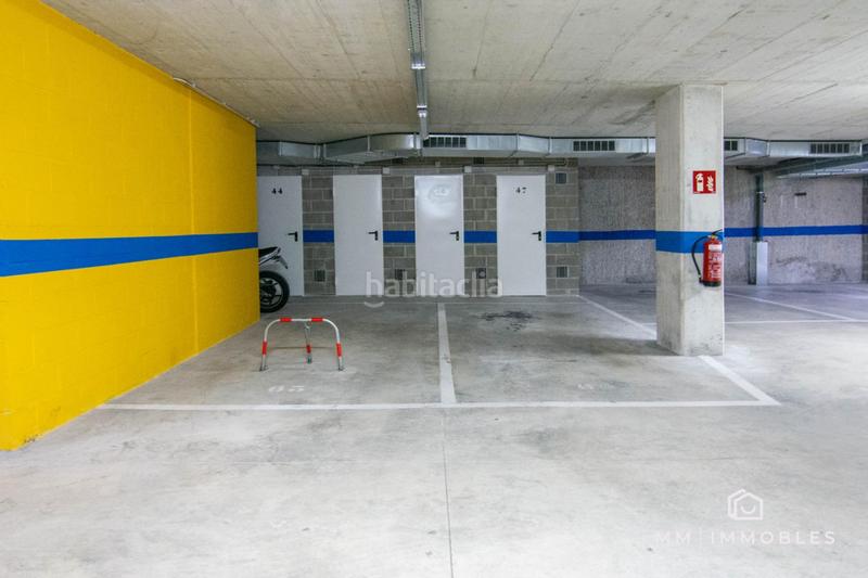 Foto f289b795-f78f-464b-83c0-f91646292539. Alquiler parking coche en calle ripollès 63 places de parquing al nou Lledoner, en Granollers