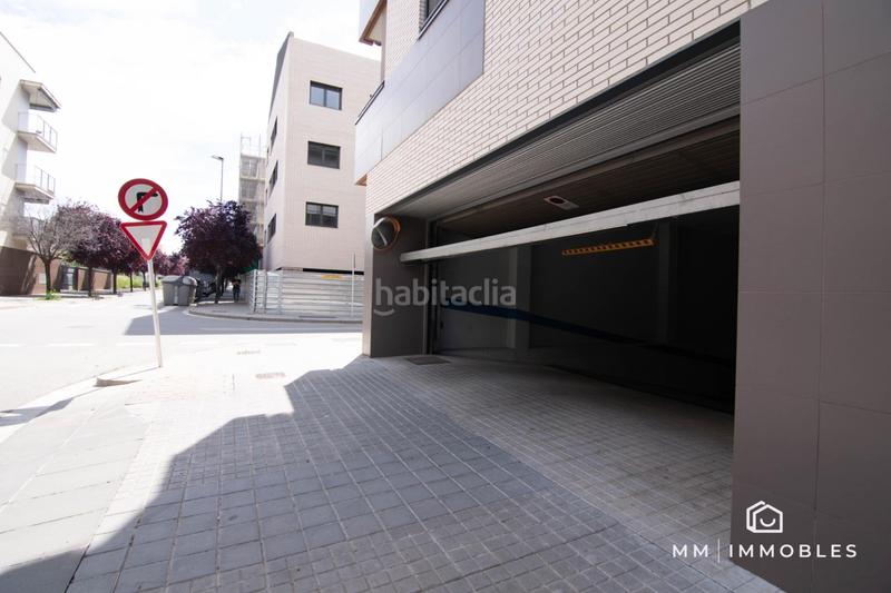 Foto 5dc1b40c-5921-49fe-be0f-320cb14d7d1a. Miete autoparkplatz in calle ripollès 63 in Lledoner Granollers