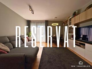 Appartement  Puigsacalm. Pis en venda amb pk i traster a corró davall
