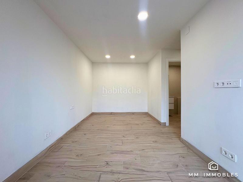 Foto 8cc4a3ef-7554-41a1-8857-ca9f5e178753. Etagenwohnung mit parking in Centre Granollers