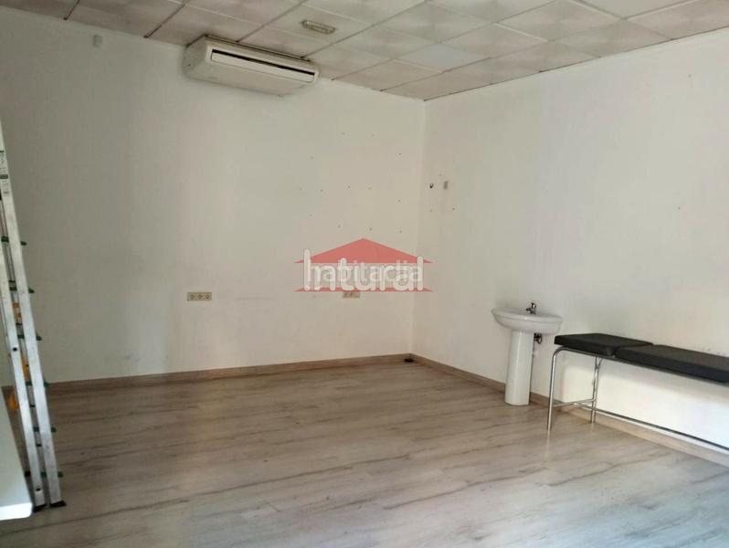 Foto f3aa9c9e-a9cd-4b89-b90f-a19c7b777856. Rent business premise in Industria Albacete