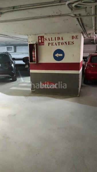 Foto 22efa7f8-28a2-40b4-af9a-cb3debc3f7e4. Parking voiture dans Carretas - Pajarita Albacete