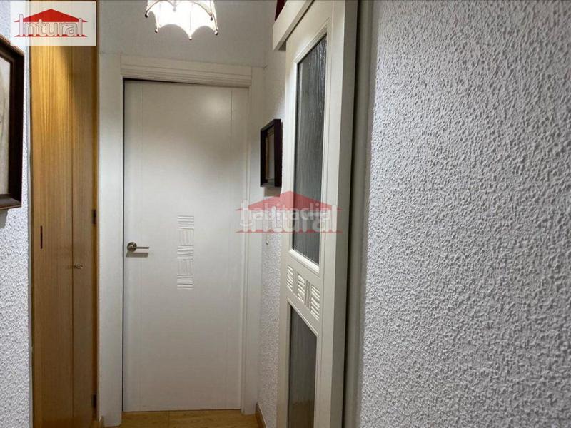 Foto 8f0d5e21-8834-4ac4-9e69-7fe2d83ea86e. Pis amb calefacció aparcament a Centro Albacete