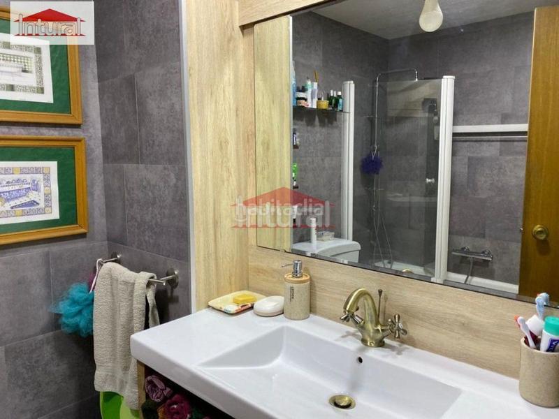 Foto c7fba75c-0927-4cac-b652-1e925d64c334. Pis amb calefacció aparcament a Centro Albacete