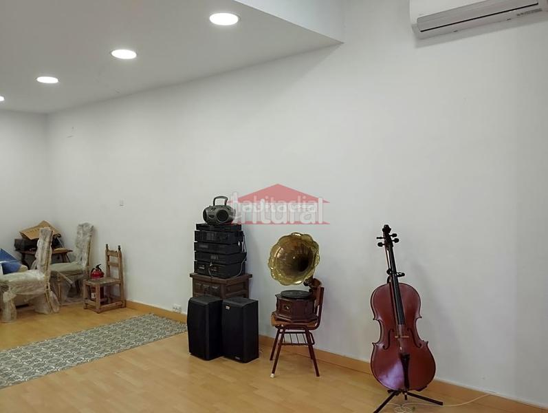 Foto cf14aa2f-13f4-40da-9557-382d08e3cc57. Alquiler local comercial local en zona Centro villacerrada en Albacete