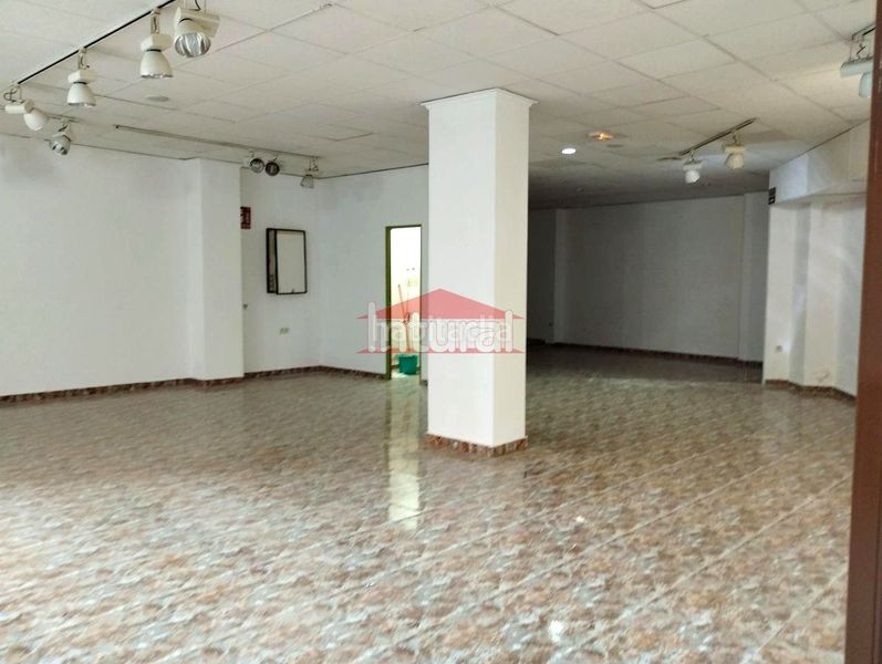 Foto d28a44a8-0218-4f86-b583-4f6ba59746ee. Local comercial a Feria Albacete